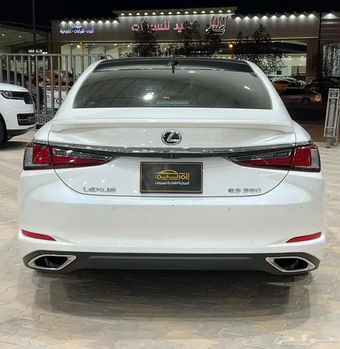 لكزس ES350 موديل 2023 4