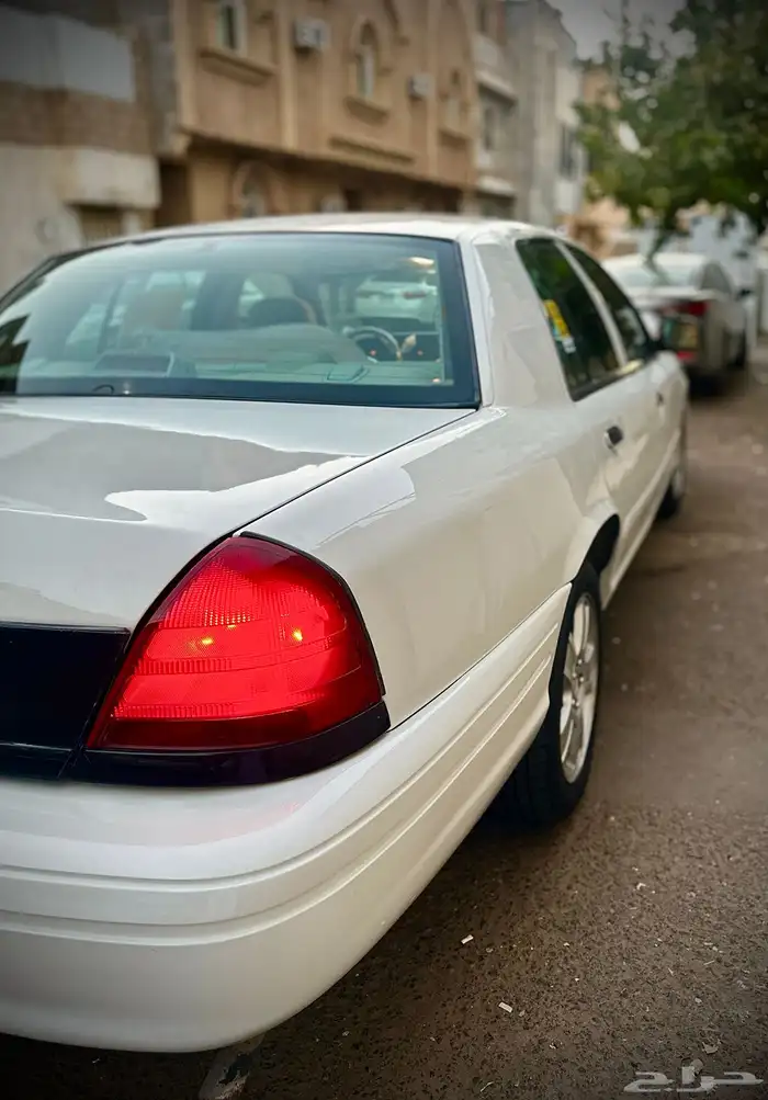 فورد فكتوريا بوليسي حكومي 2004 2
