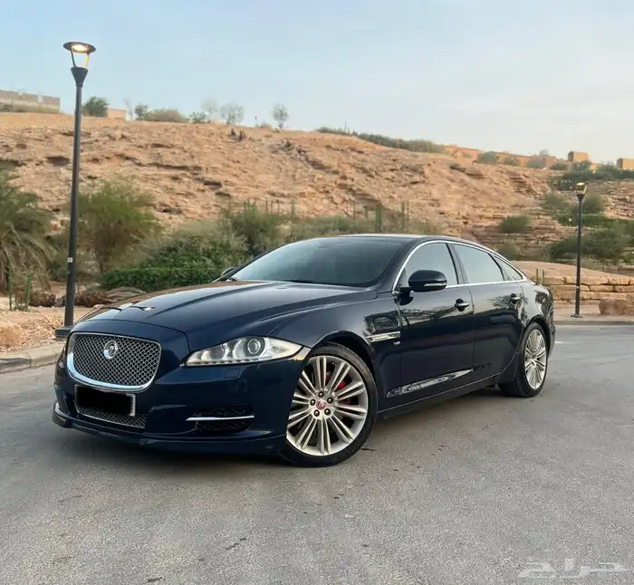 جاكور 2013 XJ L 0