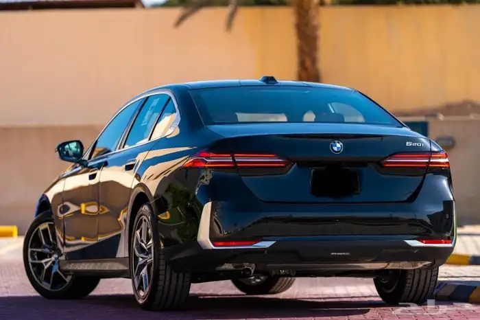 بي ام دبليو 520i جديده 2026 1