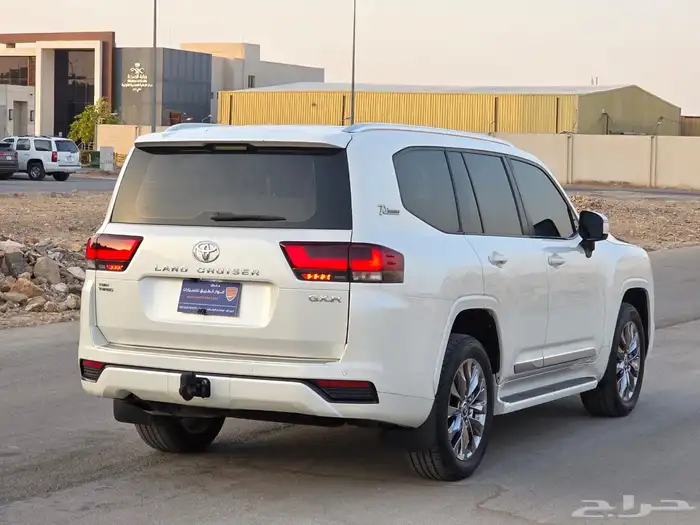 لاندكروزرGXR2022 L4 7