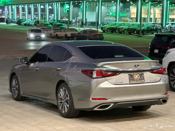 لكزس ES350 2023 7