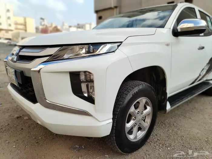 ونيت موستبيشي بودي بلد شبه جديد 0