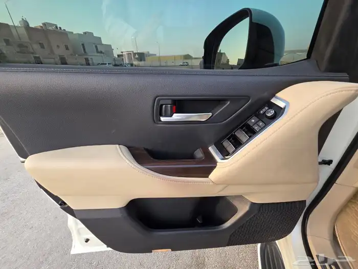 لاندكروزرGXR2022 L4 20