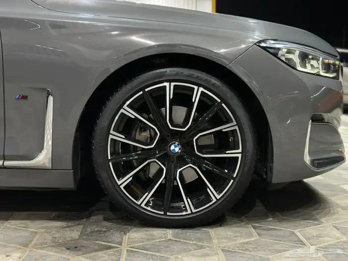 بي ام دبليو 740Li موديل 2020 كت ام 7