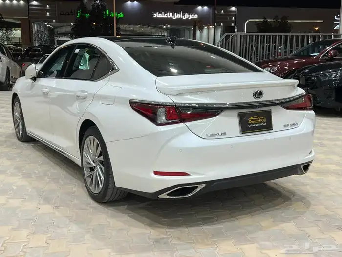 لكزس ES350 موديل 2023 5