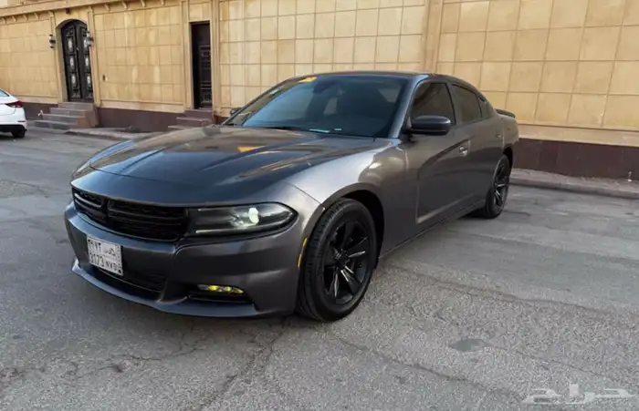 دودج تشارجر sxt 6 سلندر 2015 1