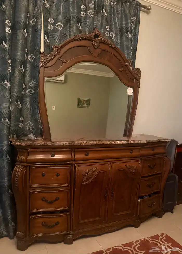 غرفة نوم شبه جديده 1