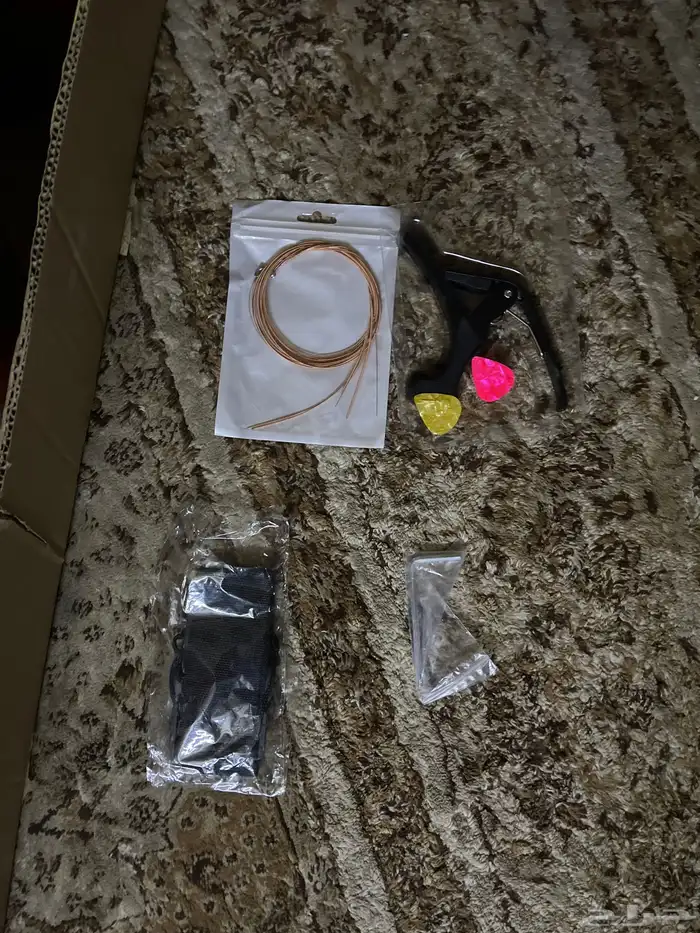 قيتار جديد مع كامل اغراضه 2