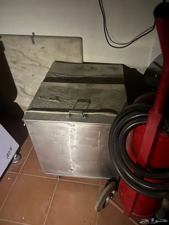 أدوات مطاعم للبيع 25