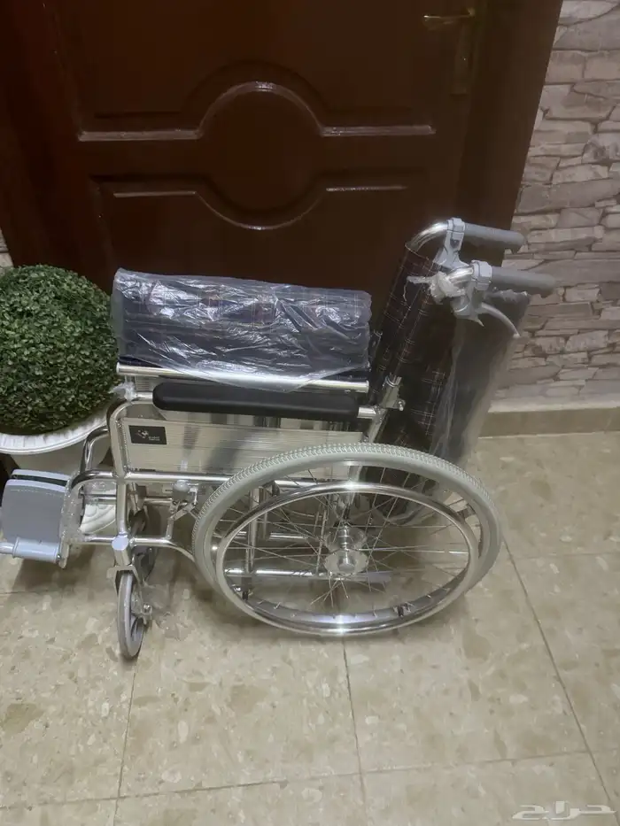عربية او كرسي من شركة النهدي المعروفة جديدة ولم تستخدم 0