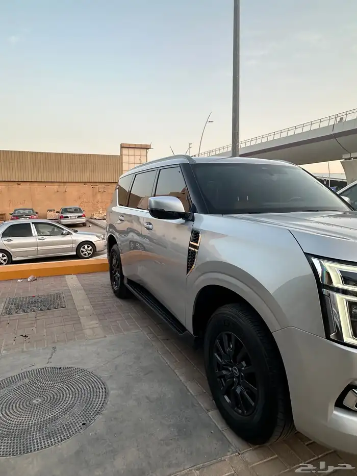 نيسان تيتانيوم 18