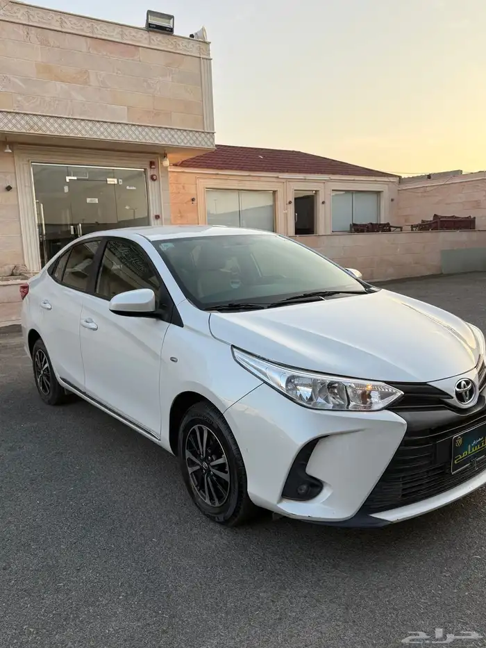 للبيع تويوتا يارس 2022 10