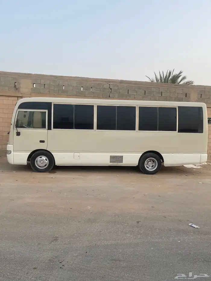 باص نيسان للايجار 0