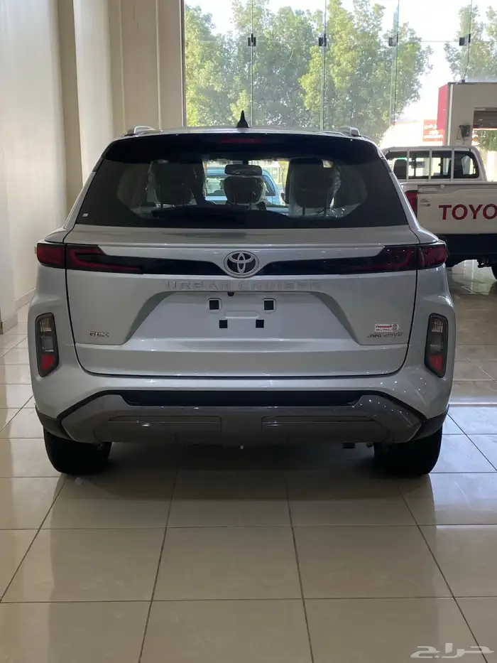 تويتا اوربانGLX2026 3