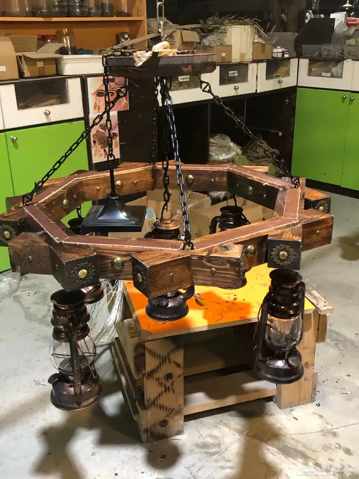 مصنع الاحتراف للإضاءة والصناعه 40