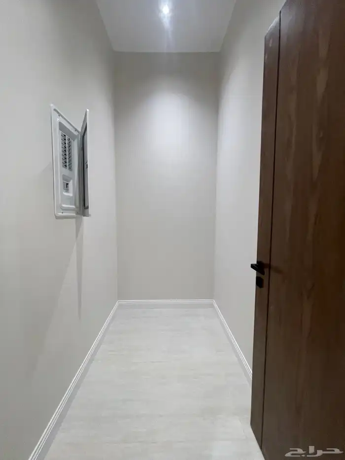 للبيع شقق ارضيه وعلويه تشطيب ممتاز ابها المحاله من 550 الف 32