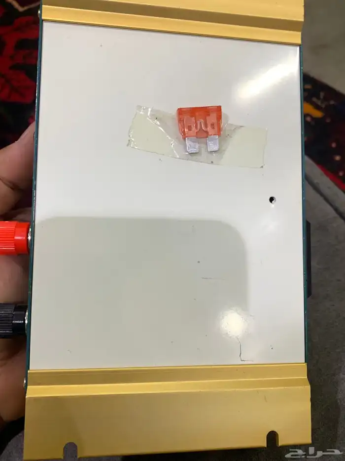 محول كرباء للسيارات 4