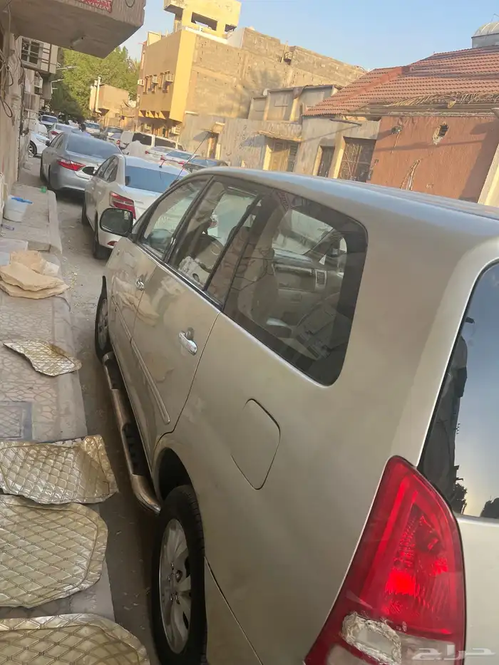 انوفا موديل 2007تمشي 240الف قير اتوميتك بدون صدمات بعع رش 1