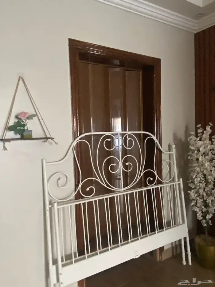 سرير من ايكيا واضح لكم بالصوره 0