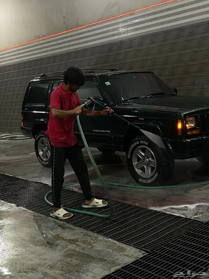 جيب شيروكي 2000 10