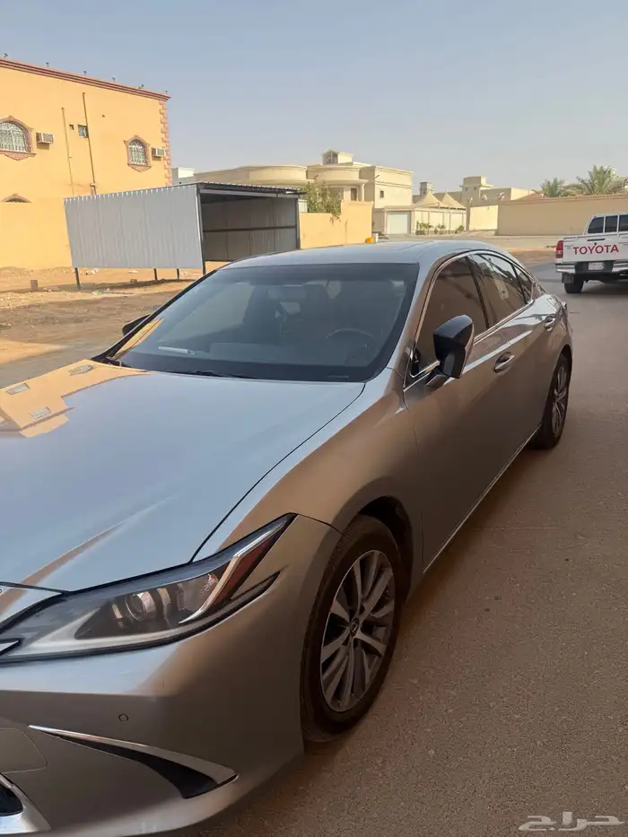 لكزس 2021 ممشى 182 الف فيه كبوت واستخدام كفو وكفرات جديدة 1