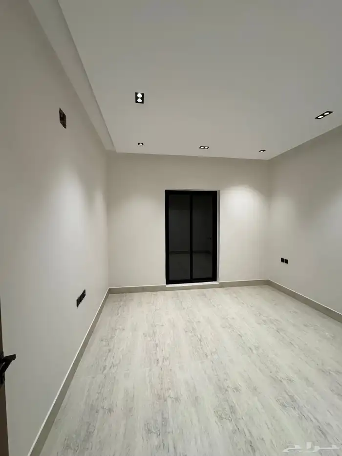 دور أرضي في حي البيان 3