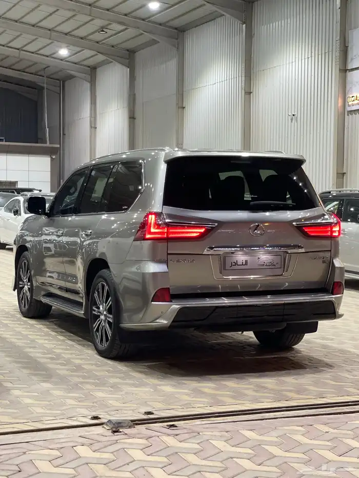 لكزس Lx570s سعودي 2018 صيانات وكاله 2
