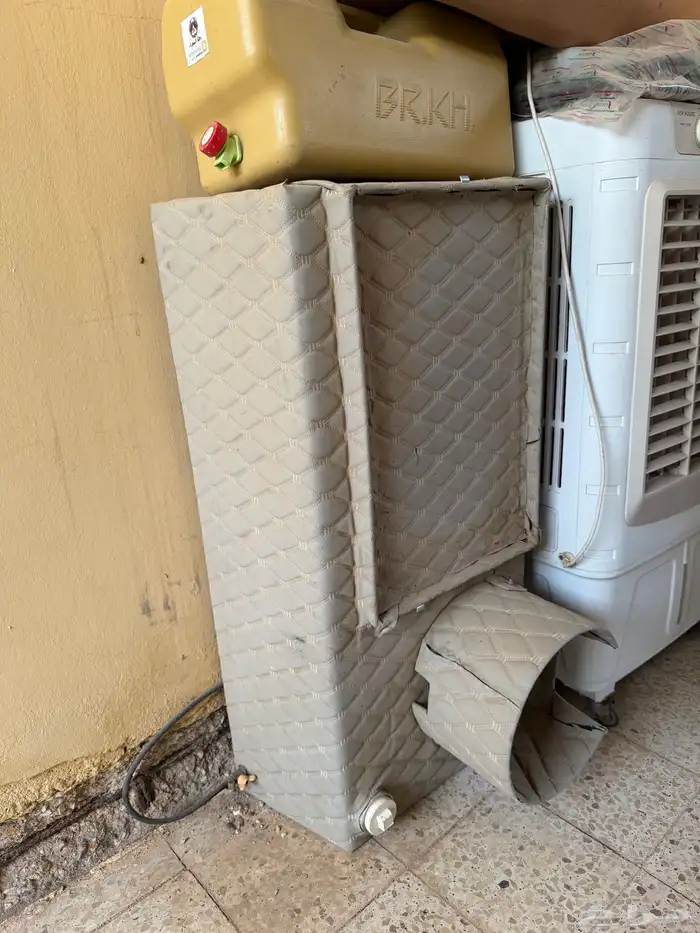 تانكي ماء جيب ربع مع قاعدة كاتم وقاعدة ثلاجه 2