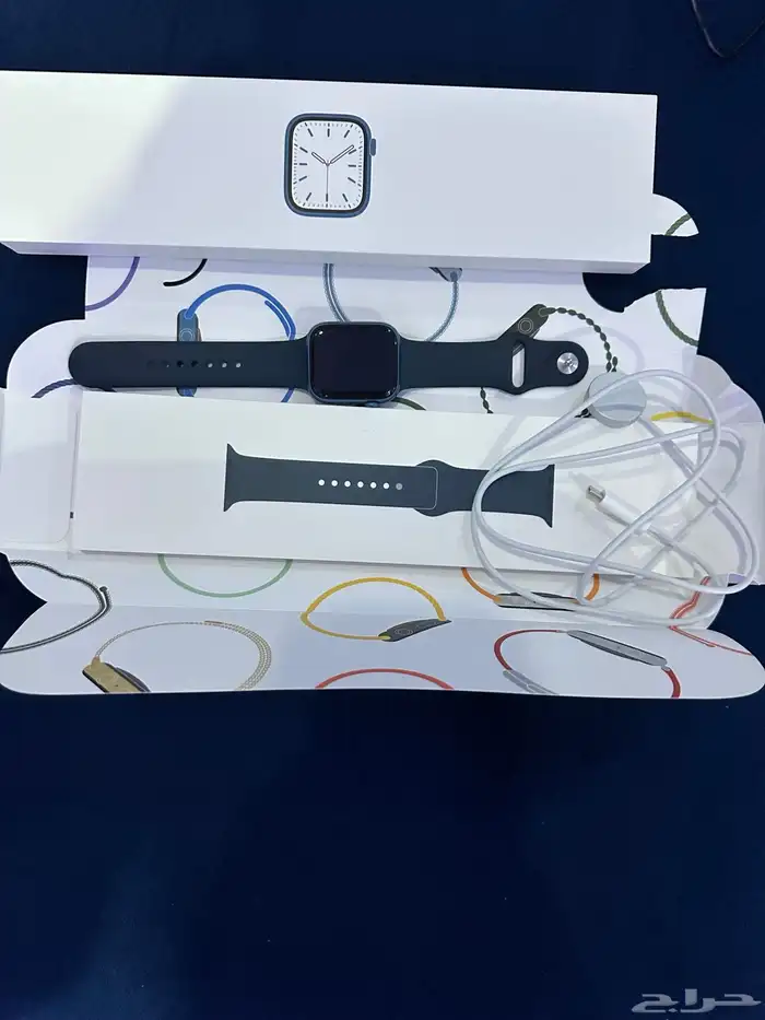 ابل واتش 7 Apple Watch سليمه معها اساور 45MM 0