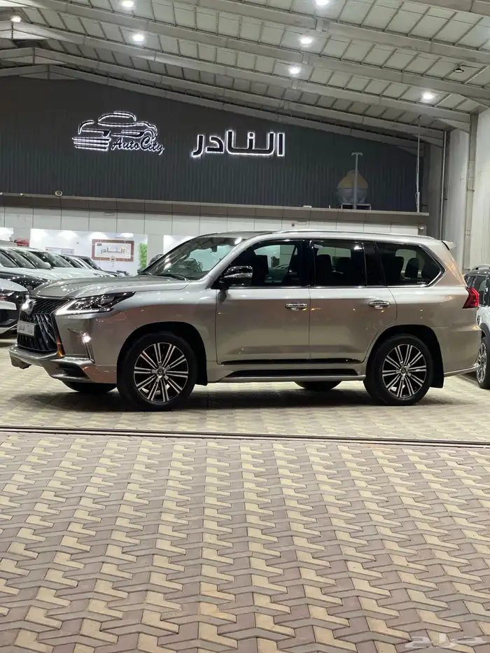 لكزس Lx570s سعودي 2018 صيانات وكاله 1