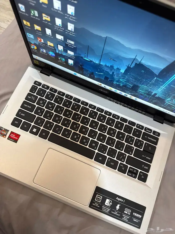 لابتوب ايسر اسباير 3 مقاس الشاشه 14 معالج ريزن 5 وريدون 0