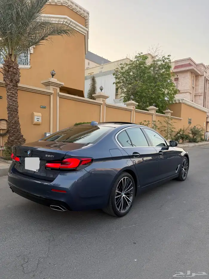 bmw520 فل بريميوم موديل 2023 بحالة الجديد عداد (46000) 8
