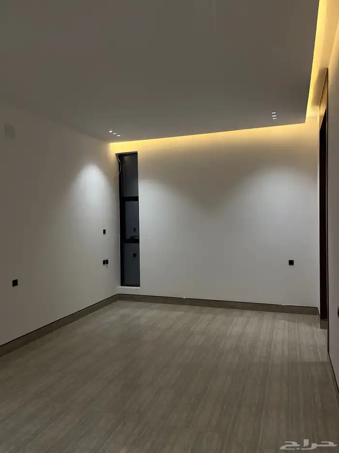 فيلا للبيع شارعين بحي المهدية في التقاطع الاول تصميم فاخر 19