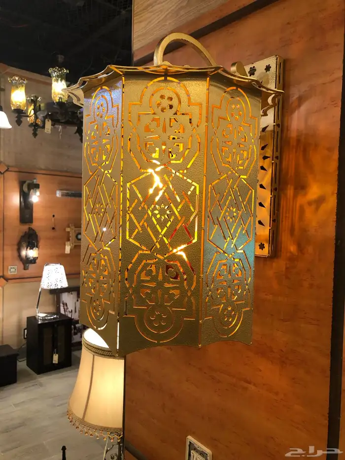 مصنع الاحتراف للإضاءة والصناعه 23