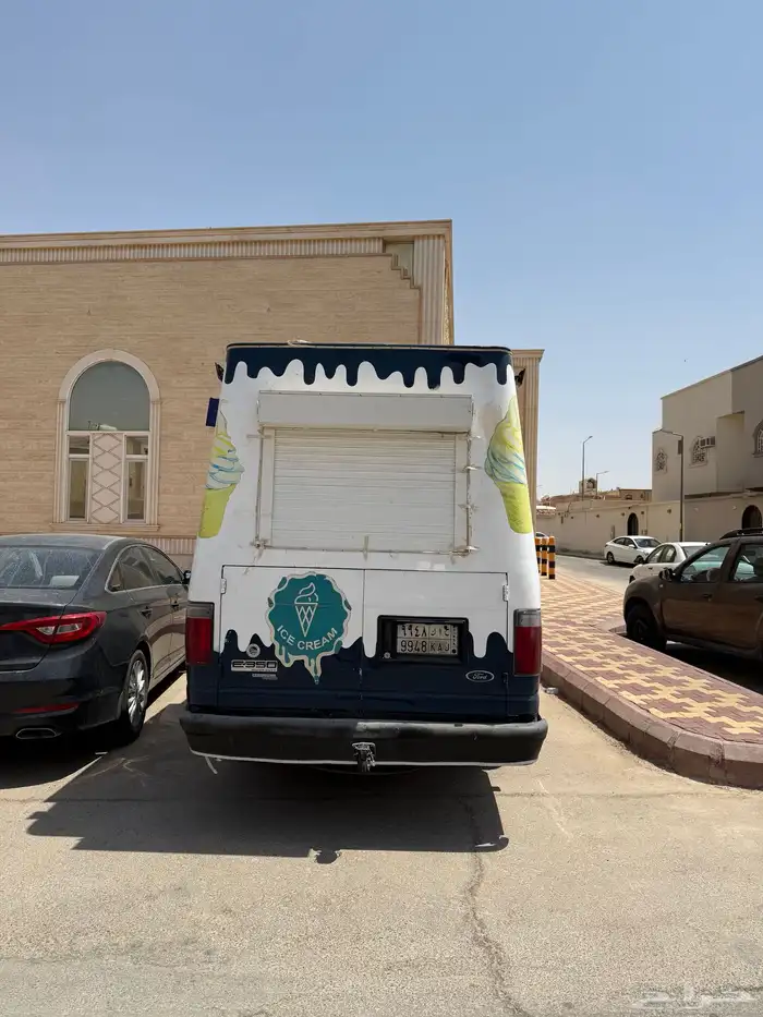 سيارة ايسكريم للايجار 1