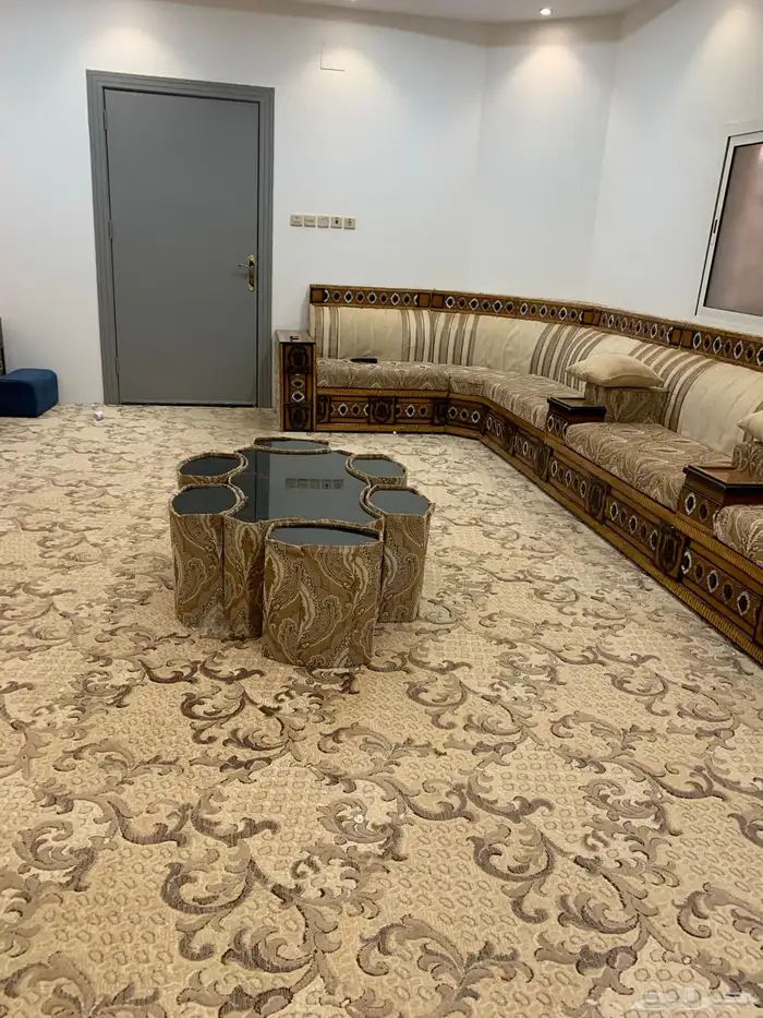 للبيع مجلس 3