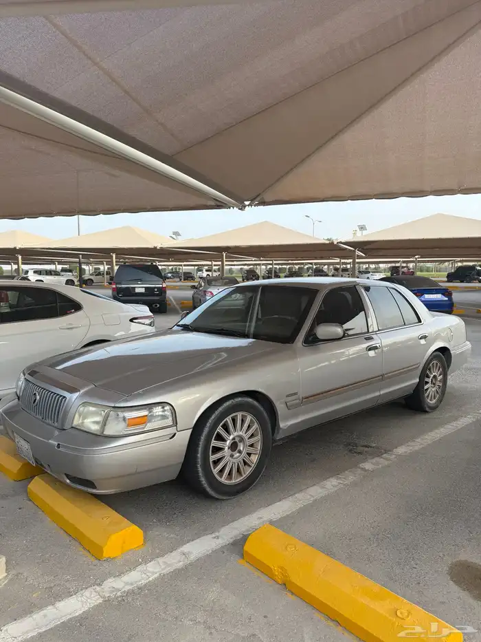 فورد ماركيز LS 2009 . 1