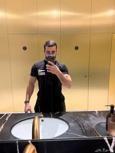 مدرب رياضي لرياضة calisthenics واللياقة بدنية index