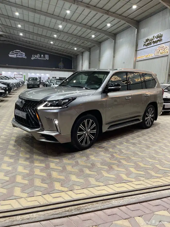 لكزس Lx570s سعودي 2018 صيانات وكاله 3
