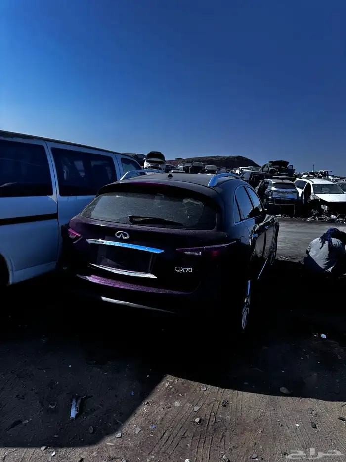 قطع غيار انفنتي كيو اكس 70 Qx70 تشليح 5
