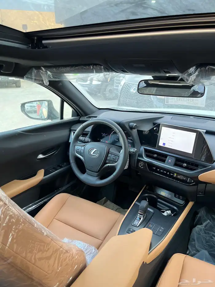 لكزس UX300 موديل 2024 اقساط وكاش 10