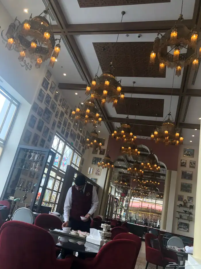 مصنع الاحتراف للإضاءة والصناعه 42