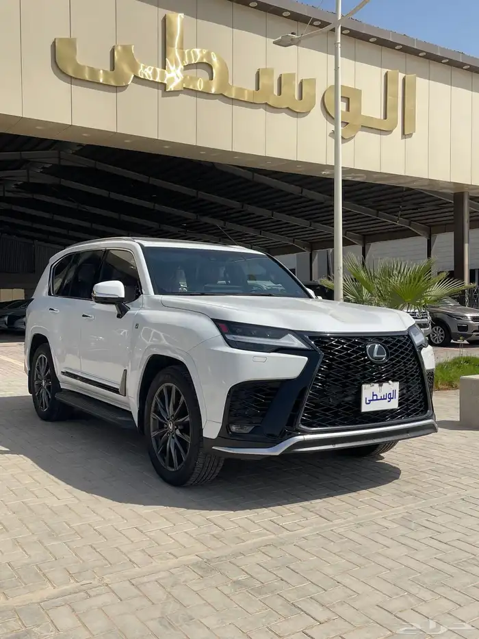 للبيع لكزس LX600 2023. سعودي 1