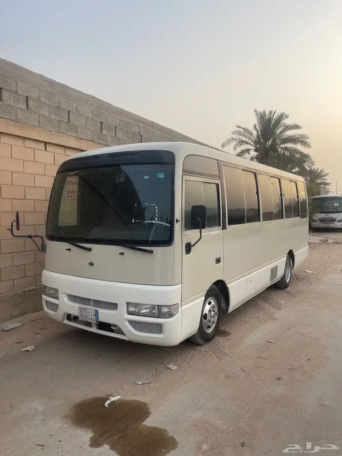 باص نيسان للايجار 2