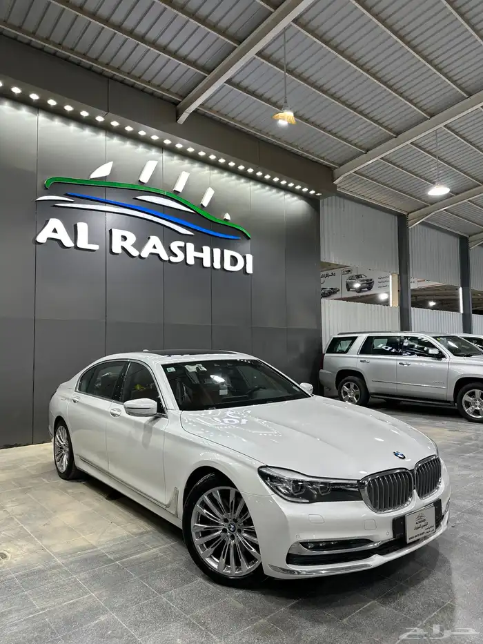 بي ام دبليو 2018 فل كامل li730 لدى معرض الرشيدي) 9