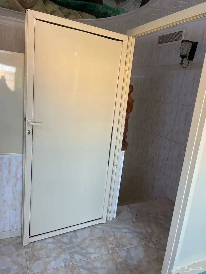 باب الا ألمنيوم وقطع ألمنيوم للبيع 0