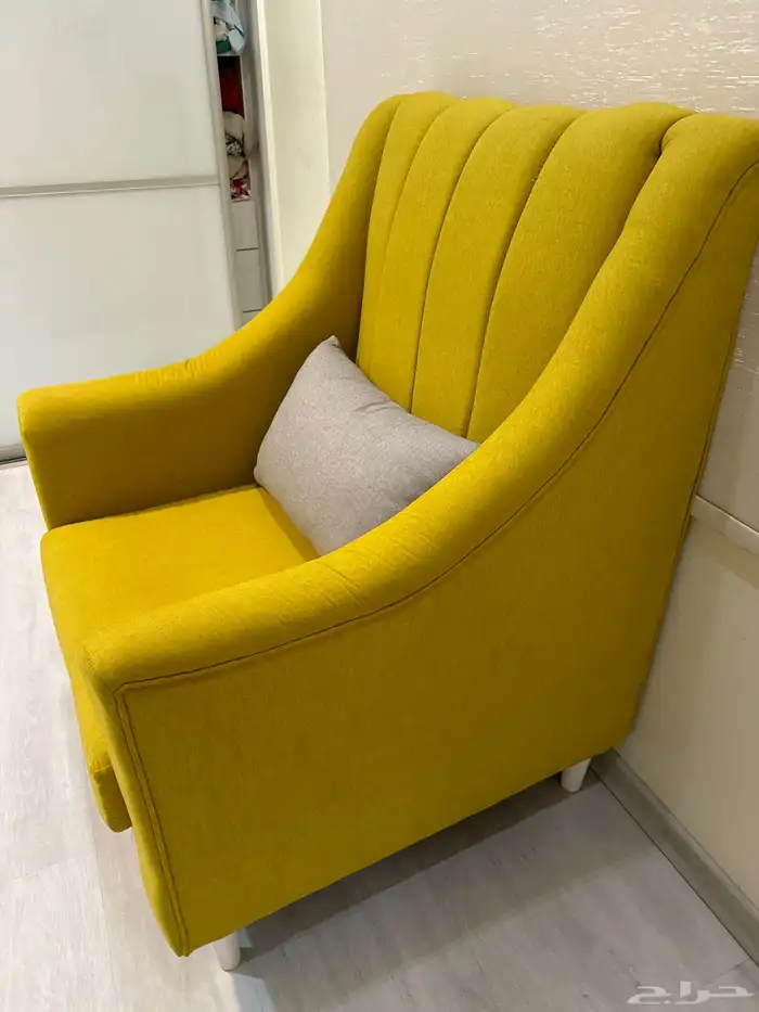 كنب بحالته الجديد 1