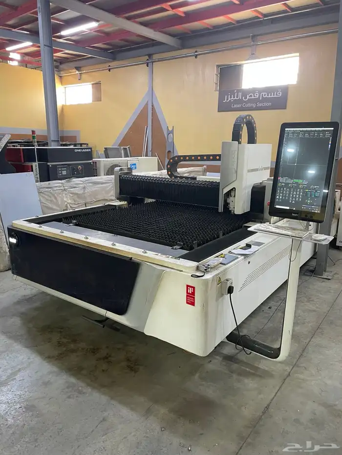 مصنع الاحتراف للإضاءة والصناعه 1