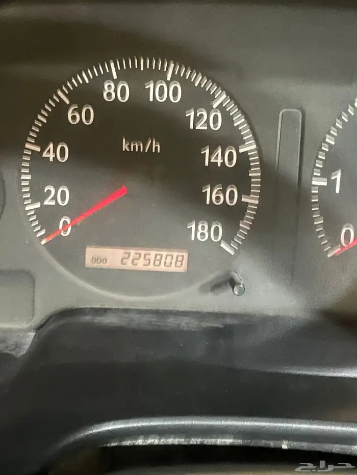 نيسان شاص موديل 2002 حكومي سابقا  فحص جديد الاستمارة منتهيه 10